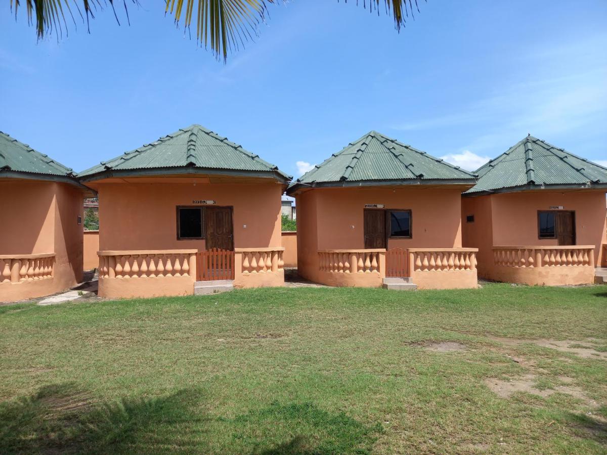 Comfort Beach Resort Biriwa Zewnętrze zdjęcie