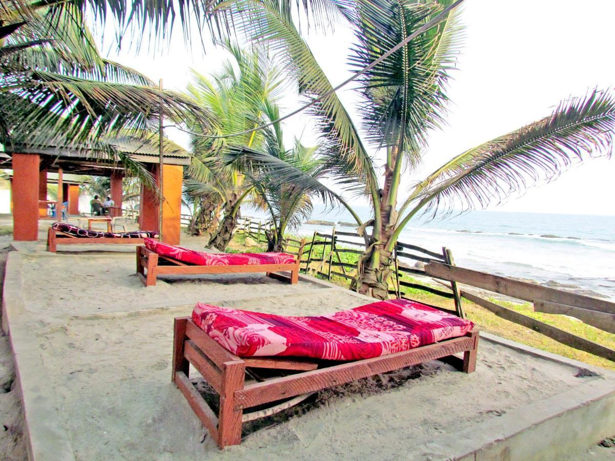 Comfort Beach Resort Biriwa Zewnętrze zdjęcie